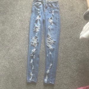 Neigo-rein jeans on a size small